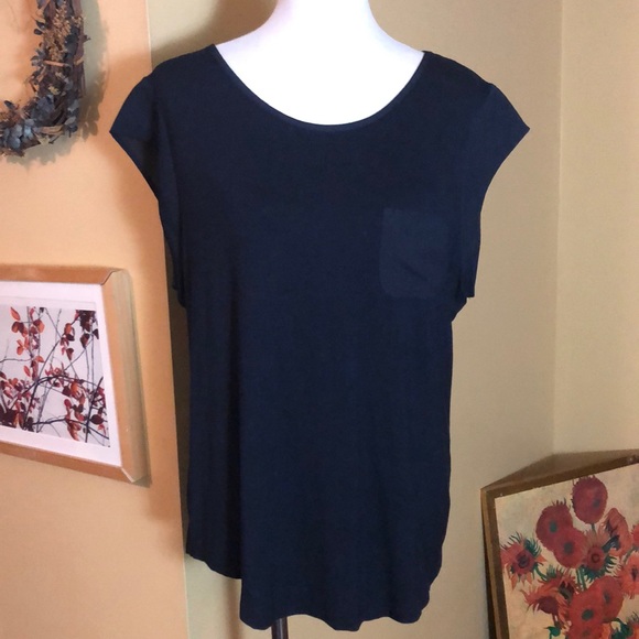 CALVIN KLEIN Size XL Soft 1-pocket Rounded Hem Stretchy Rounded-Neck $59 NEW - Picture 1 of 10